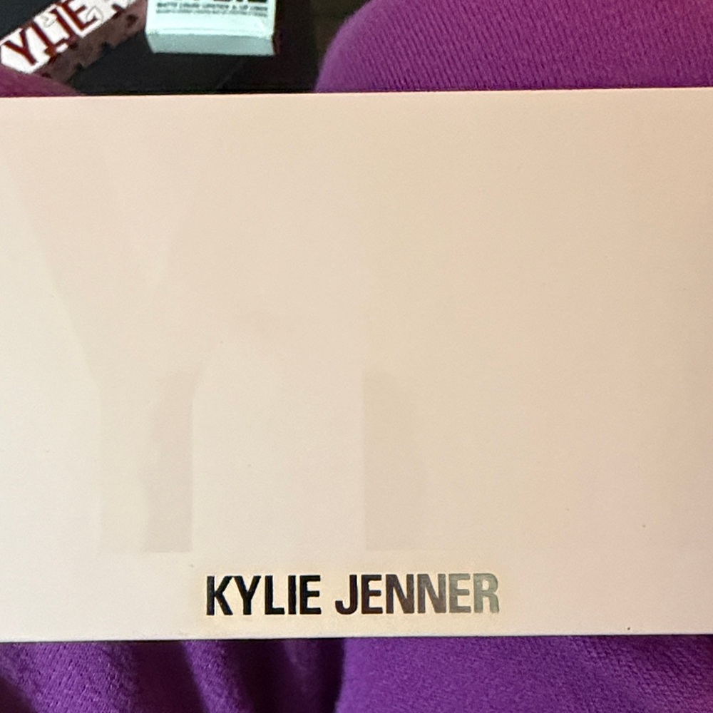 Kylie Cosmetics Makeup Collection 5 items all NEW - Picture 2 of 16